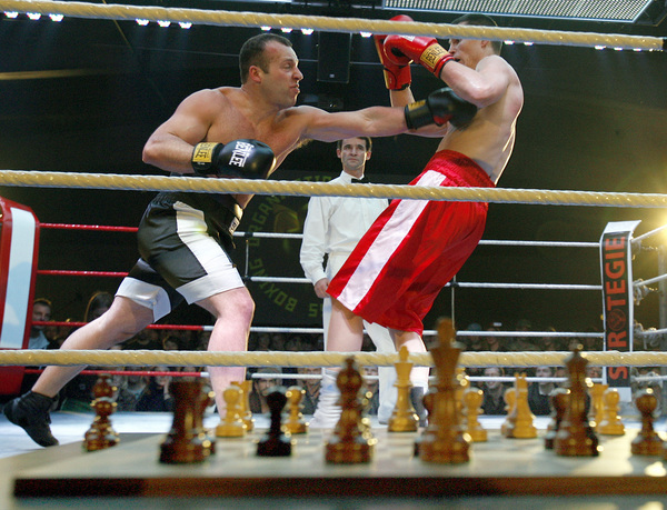 Inside wacky world of chessboxing where fighters box for three